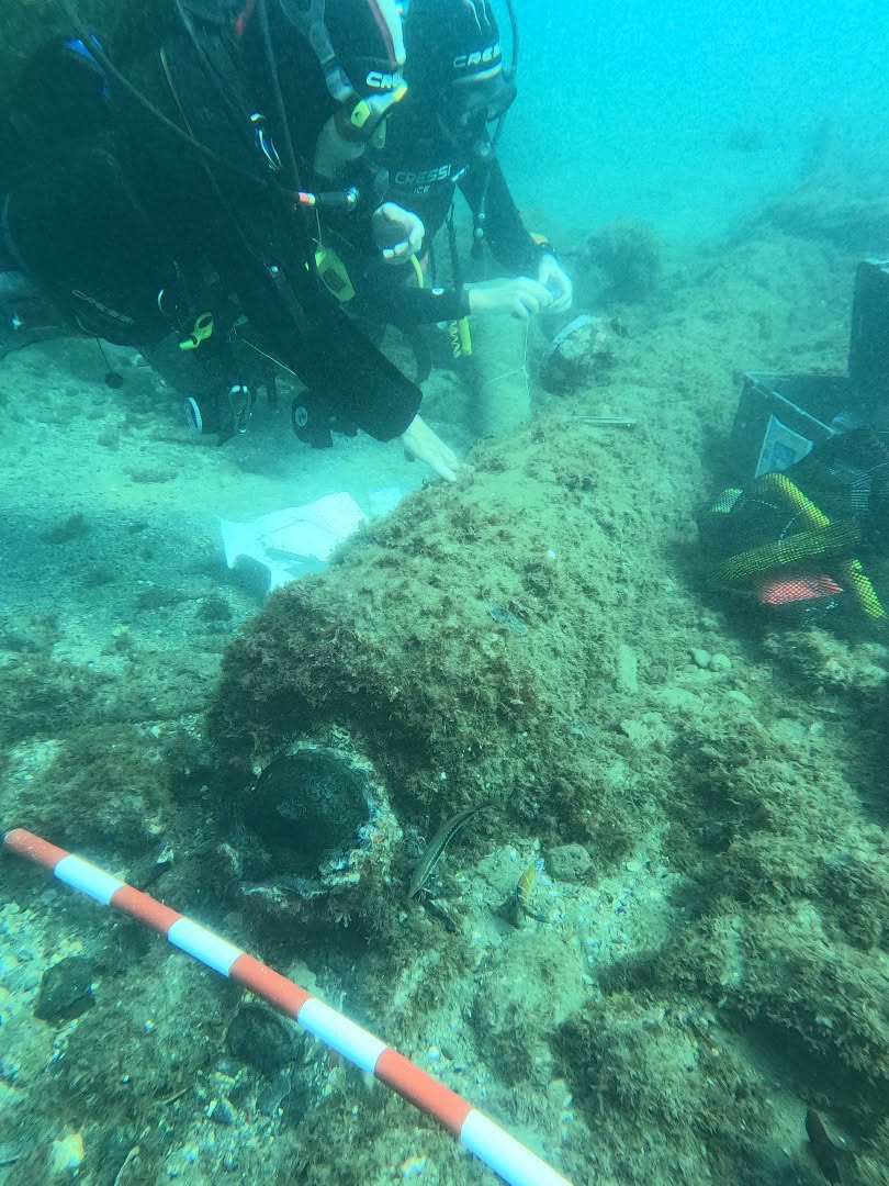 IAPH archaeologists documenting a concreted cannon on the Fernando wreck off San Pedro, Marbella